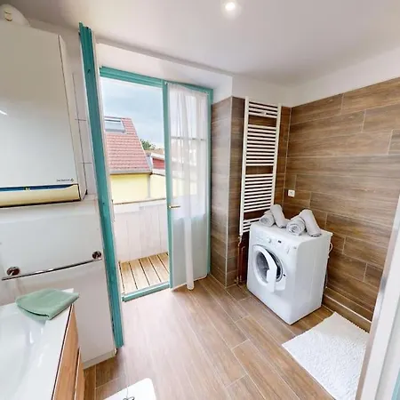 アパート Modern Jungle - *