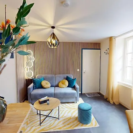 アパート Modern Jungle -